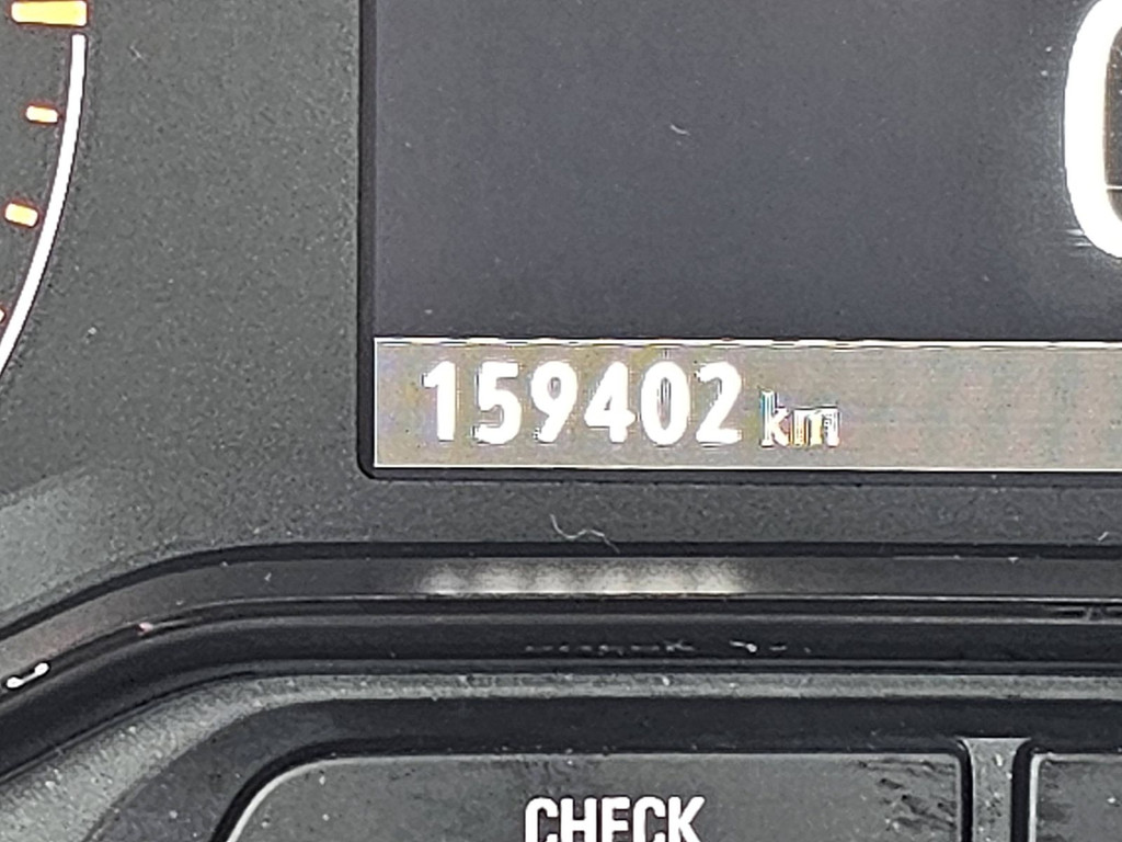 41718647-8.jpg